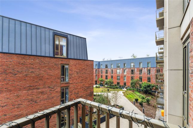 Apartment 311,, Local Crescent, 4 Hulme Street photo 3