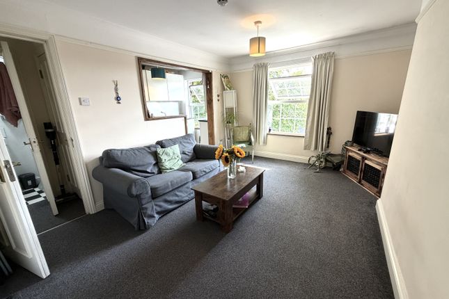 Flat 3, Grove Road, Norwich photo 4
