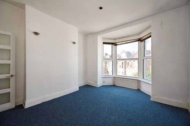 Flat 2, Waverley Court, 1, Waverley Grove, Hampshire photo 2