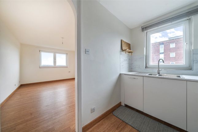 Flat 41, Keats House,, Porchester Mead, Beckenham photo 4