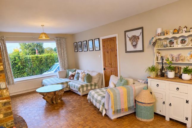9, Knowle Crescent, Newbury photo 4