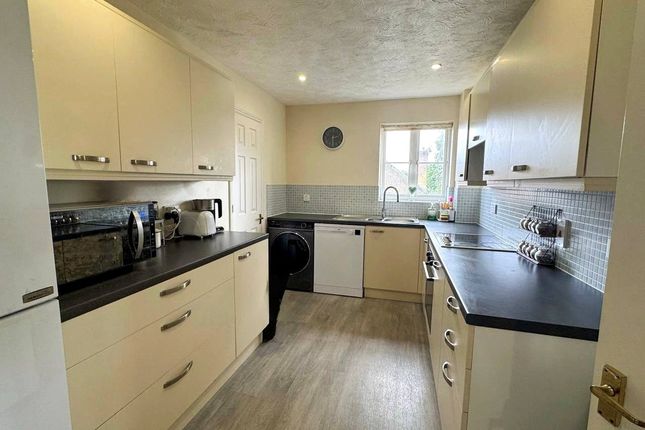 26, Hazel Road, Alton photo 3