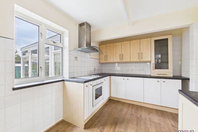 48 Deans Way, Gloucester photo 2