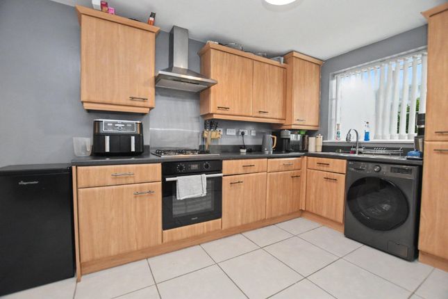 52, High Street, Wakefield photo 4