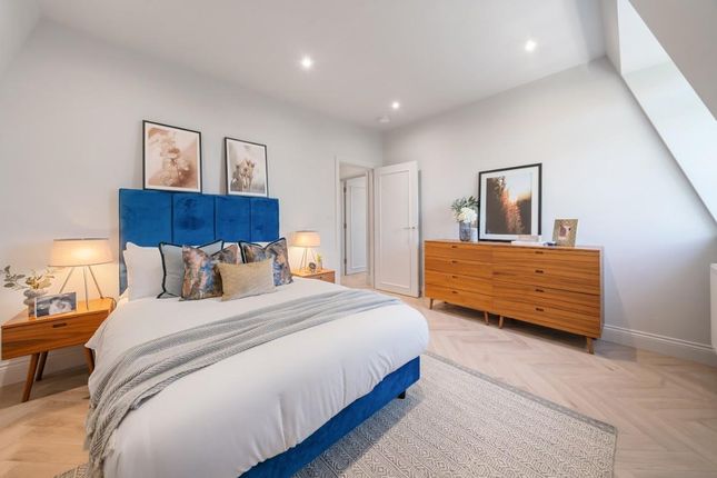 7, Belair Court, Edgware photo 4