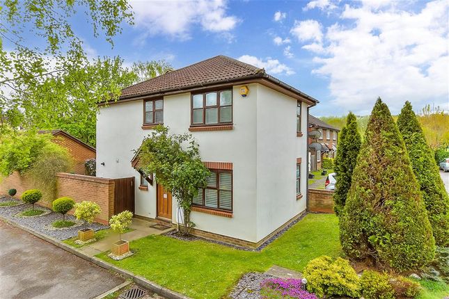 Thumbnail Semi-detached house for sale in Wordsworth Mead, Redhill, Surrey