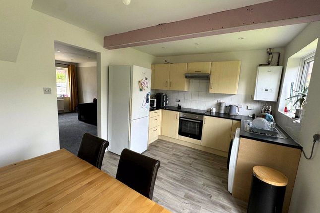 31, Angora Way, Hampshire photo 3