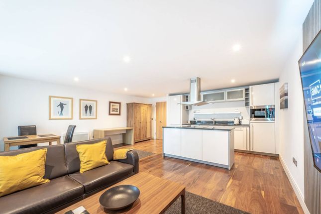 Thumbnail Flat to rent in Winchster Road, Swiss Cottage, London