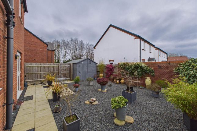 9, St. James Close, Malvern photo 4