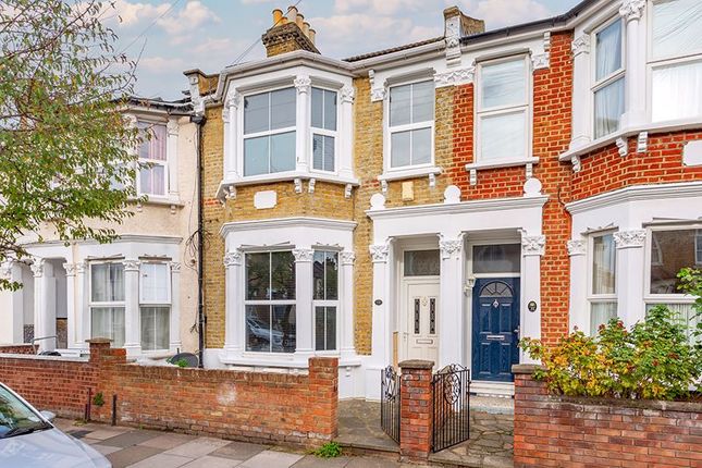 Thumbnail Flat to rent in Graveney Road, London