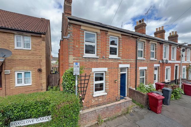 Thumbnail Terraced house for sale in Stanley Grove, Reading