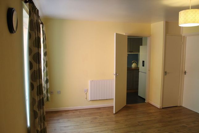 17, Regent Gardens, Didcot photo 4