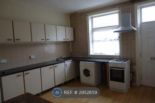 Oulton Terrace, Oulton Terrace, Bradford photo 3