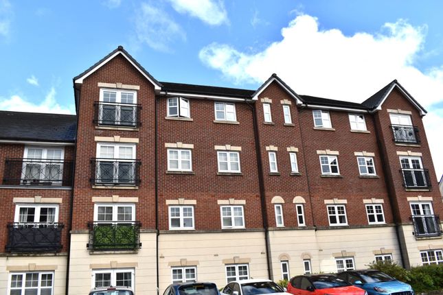 Flat for sale in Astley Brook Close, Bolton