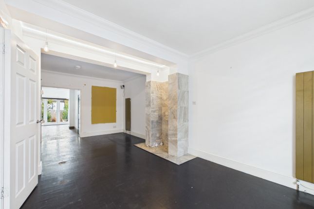 6 Martins Road, Bromley, Kent photo 2