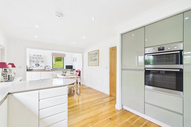 218A,, Whitchurch Road, Devon photo 3