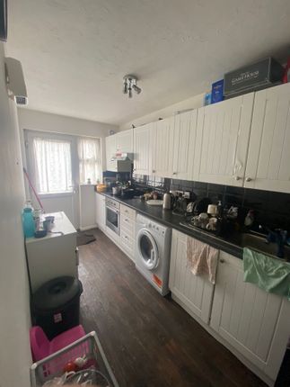 Abbotswood Way, Hayes photo 4