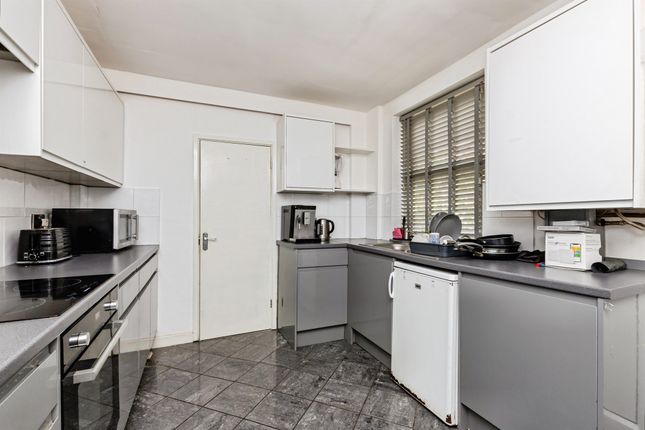 63, Derby Grove, Nottingham photo 4