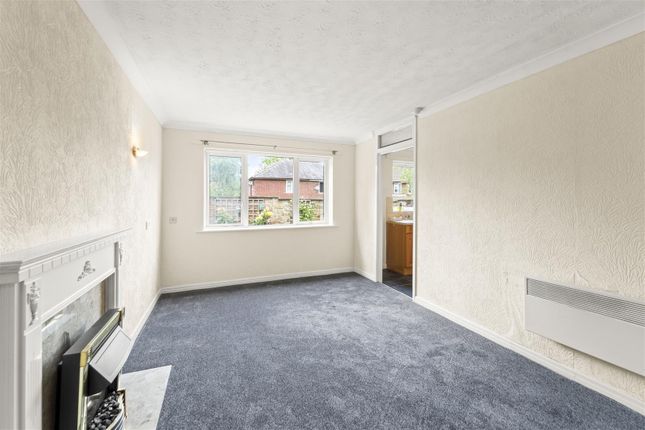 Flat 7, Redfern House, Harrytown, Stockport photo 2