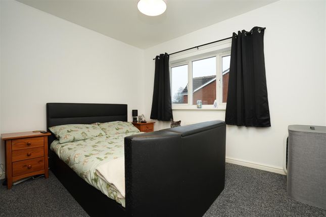 16, Northfield Grange, Pontefract photo 4