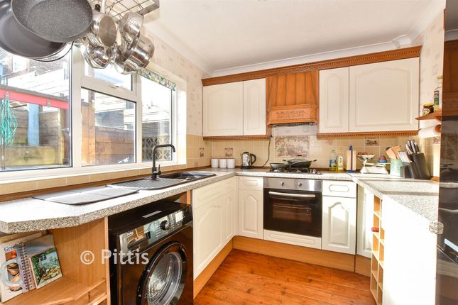 50, Blythe Way, Shanklin photo 3