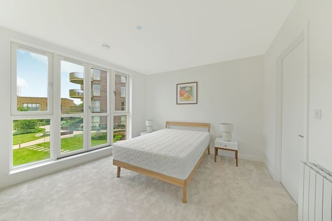 6,, Townsend Road, Kidbrooke Village, London photo 4