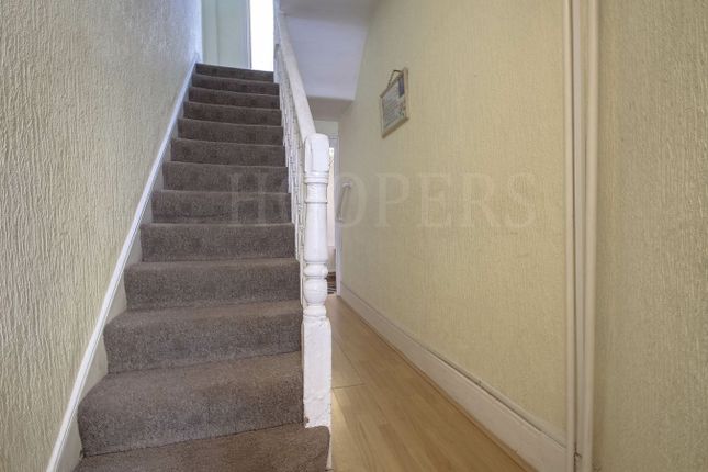 28, Alric Avenue, London photo 2
