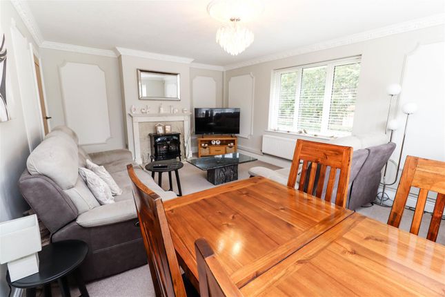 32, Park Avenue, Ilkeston photo 4