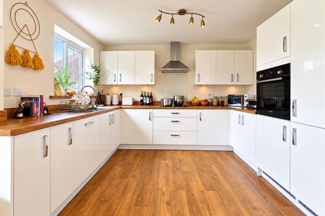 Cartmel Drive, Corby photo 3