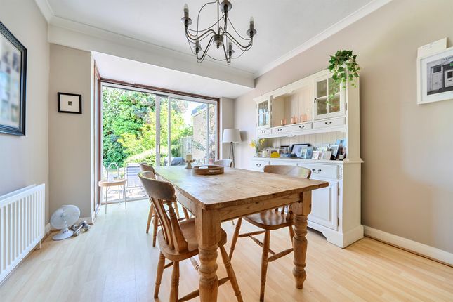 138, Willow Road, Enfield photo 4