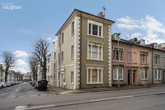 Flat to rent in Eastern Road, Brighton, East Sussex BN2