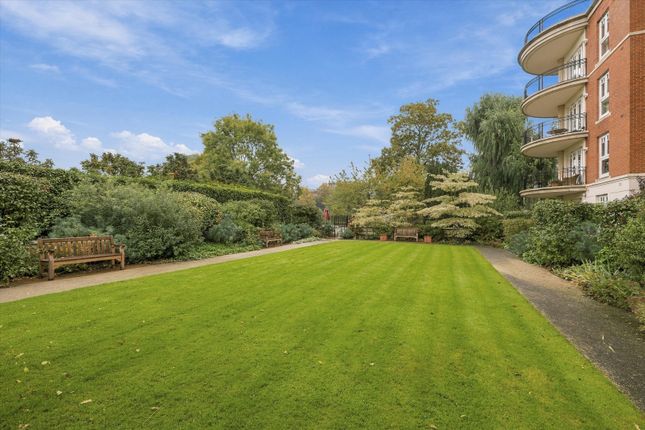 Clevedon Road, Twickenham photo 4