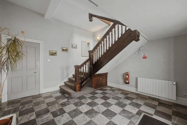 Flat 4, Southfield Richmond Road, Altrincham photo 3