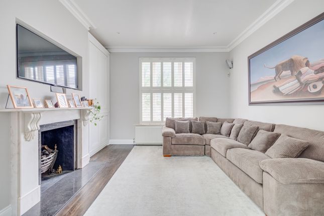 Terraced house to rent in Walham Grove, Fulham Broadway