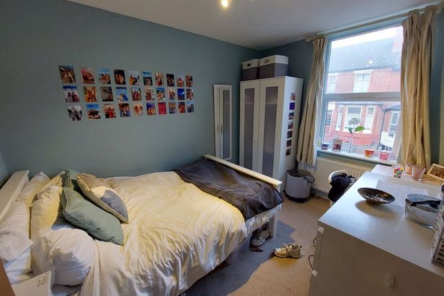 Teversal Avenue, Nottingham photo 4