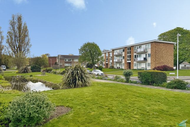 2-bed flat on 15, Shaftesbury Court, Deal, £1,000/mo