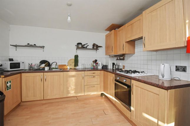 69, Chepstow Road, Corby photo 3