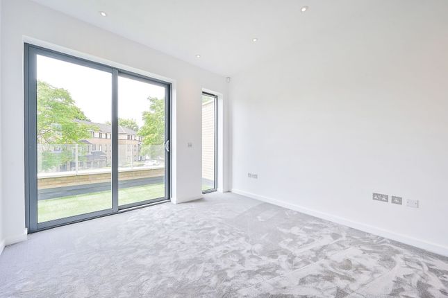 Gunnersbury Mews, Chiswick, London, Chiswick photo 4