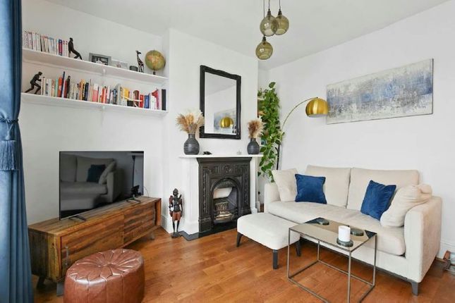 21c, Miranda Road, London photo 3