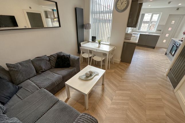 4-bed house on Malden Road, L6 6BE, £628/mo