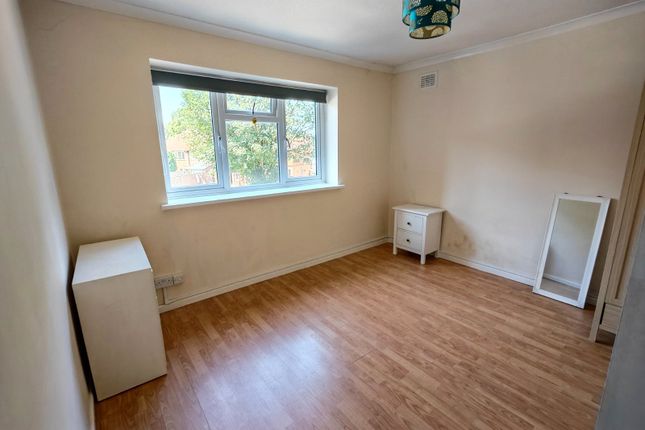 Flat 2, 319, Fox Hollies Road, West Midlands photo 3