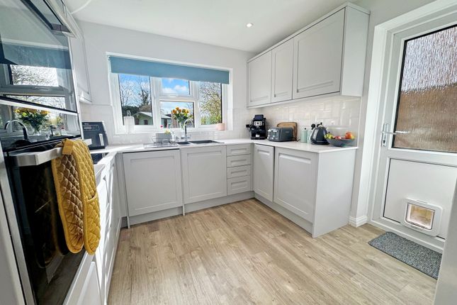 17, Saltspring Drive, Royal Wootton Bassett photo 3