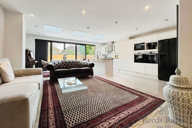 144, Altrincham Road, Cheshire photo 3