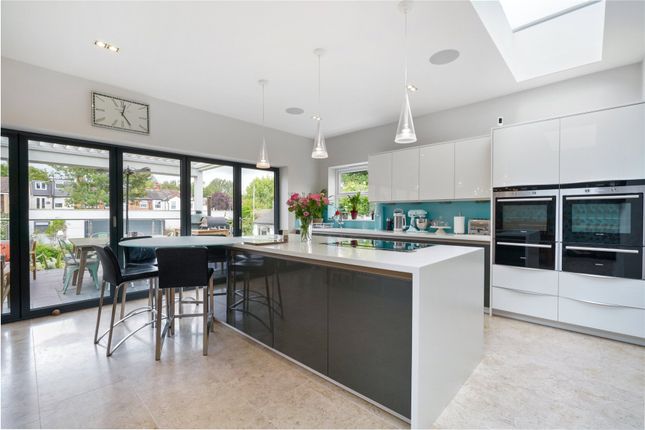 46, Portmore Park Road, Surrey photo 4