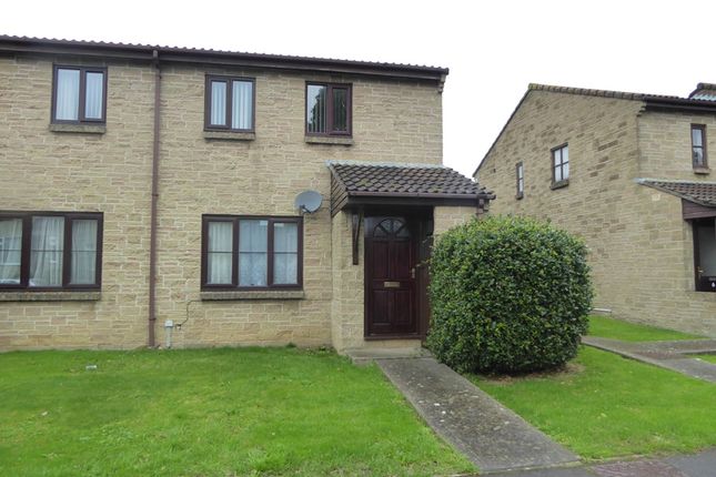 Flat to rent in Cedar Court, Martock