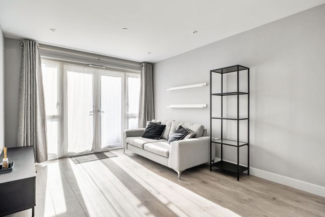Flat Eleven, Panta House, Kenley photo 2