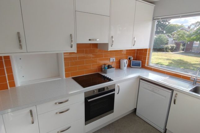 10, Staplers Reach, Gosport photo 2