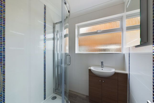 125, Aldsworth Avenue, Worthing photo 5