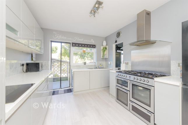 14, Coniston Close, Erith photo 3