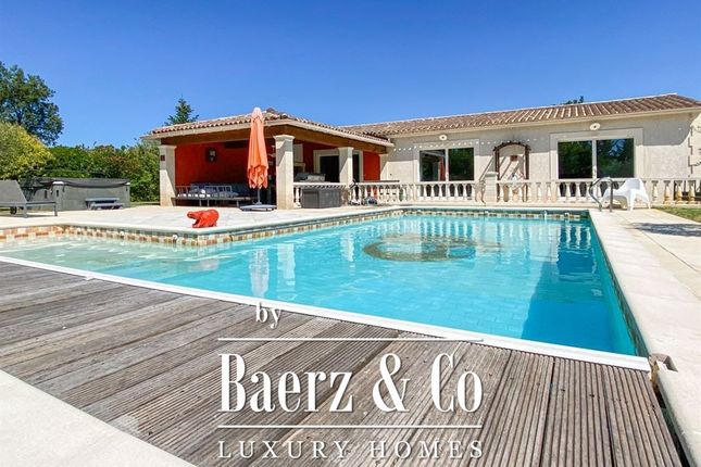 Villa for sale in 84170 Monteux, France